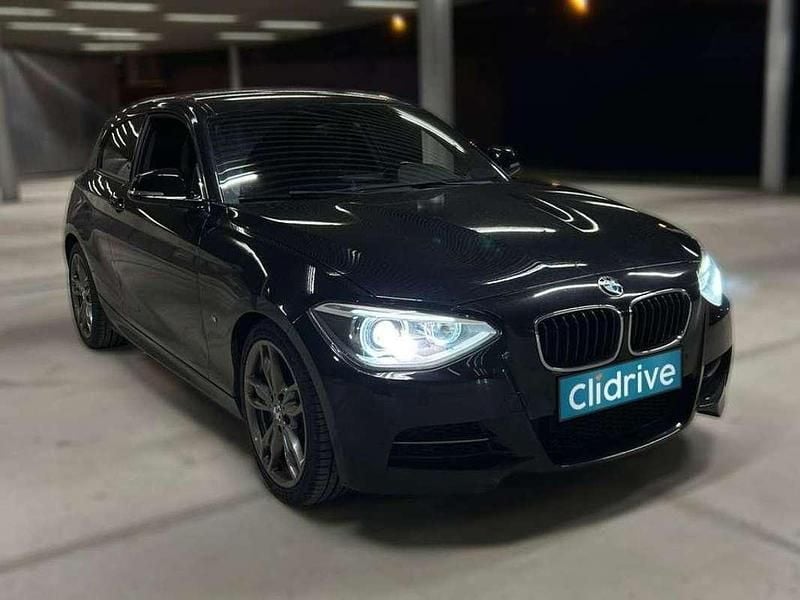 Usado BMW M135 326 CV (239 kW) 2014 Negro Utilitario