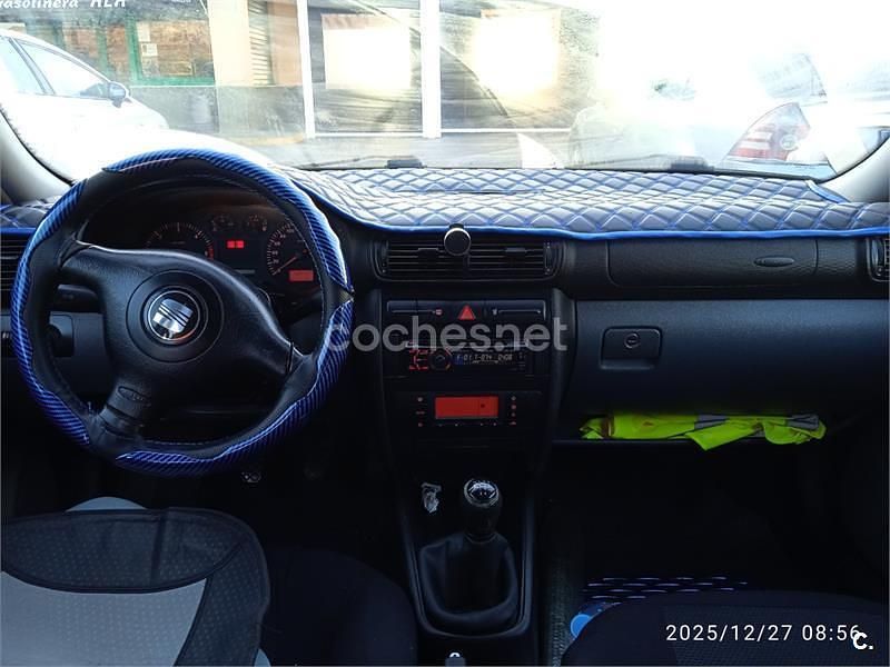 Azul Usado 1999 Seat Toledo Berlina | 1500 € (Precio justo) - Imagen 1/4