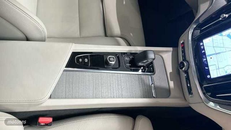 Usado Volvo V60 Plus 197 CV (144 kW) 2023 Azul Familiar