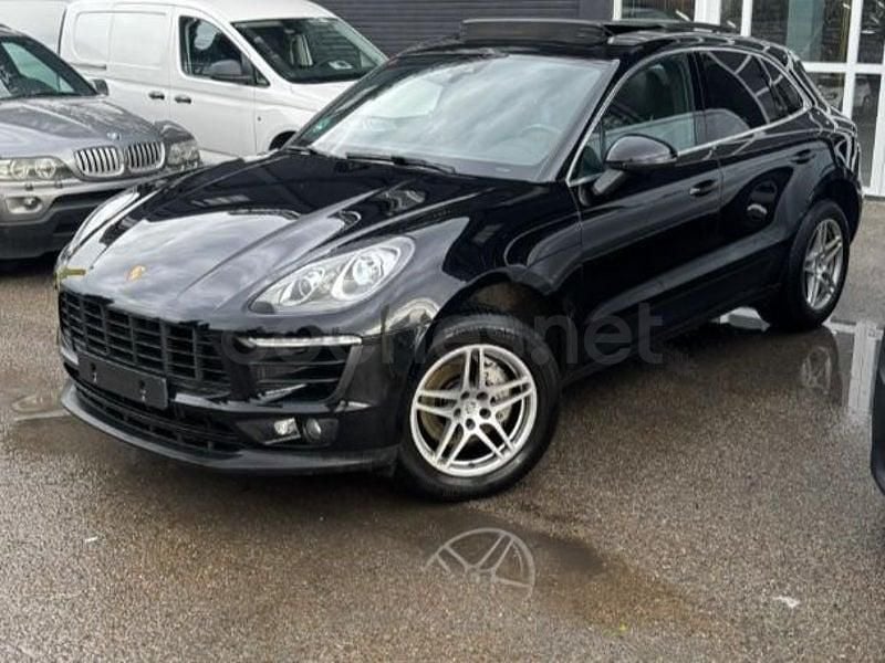Käytetty Porsche Macan S 258 HP (189 kW) 2015 Musta Katumaasturi