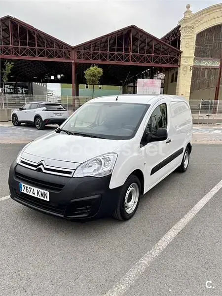 Usado Citroën e-Berlingo Live 75 CV (55 kW) 2018 Blanco Monovolumen