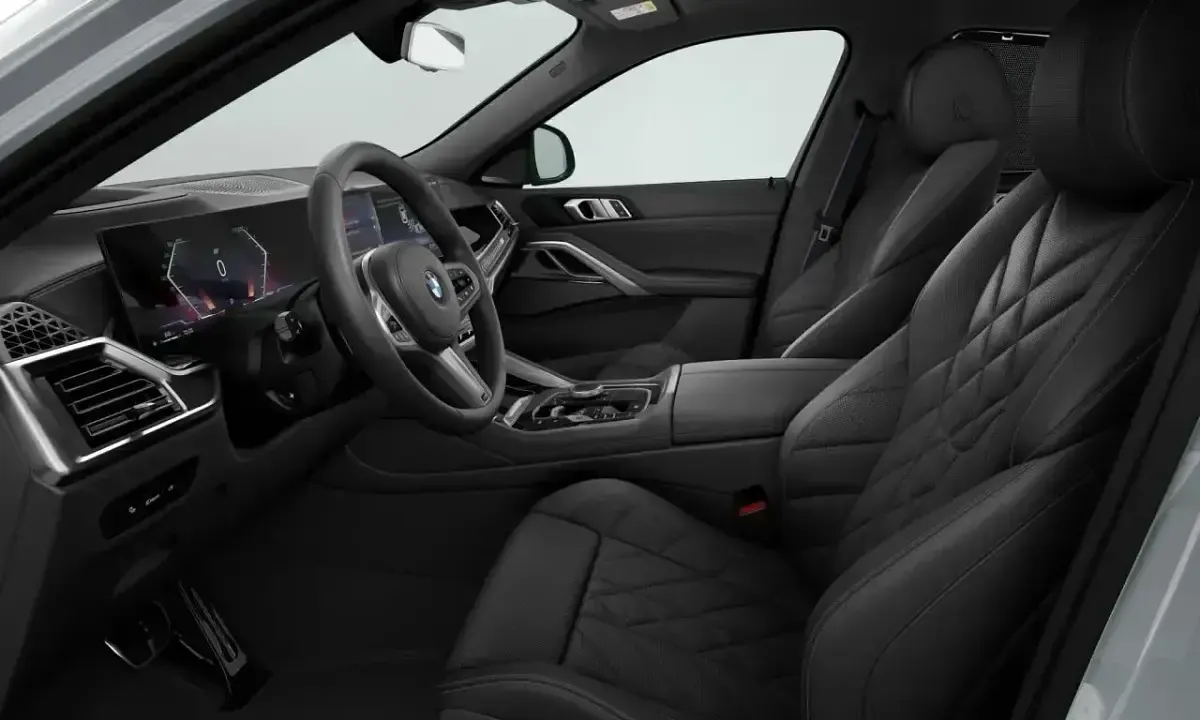 Usado BMW X6 M Sport 352 CV (258 kW) 2025 Gris / plata SUV