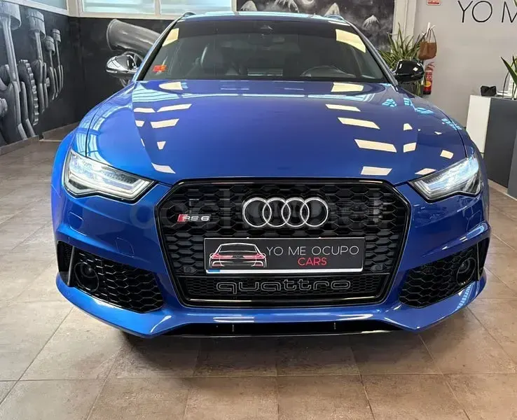Usado Audi RS6 Performance 605 CV (444 kW) 2018 Azul Familiar
