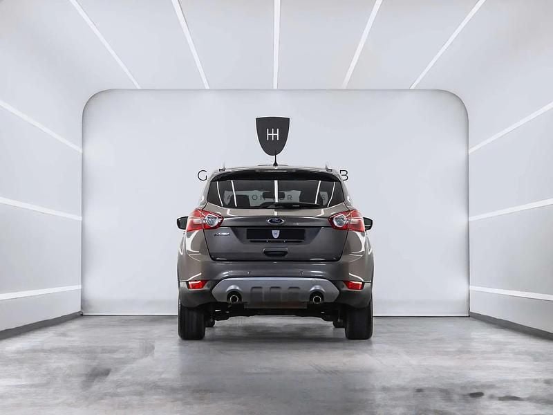 Usado Ford Kuga Trend 140 HP (102 kW) 2012 Castanho SUV