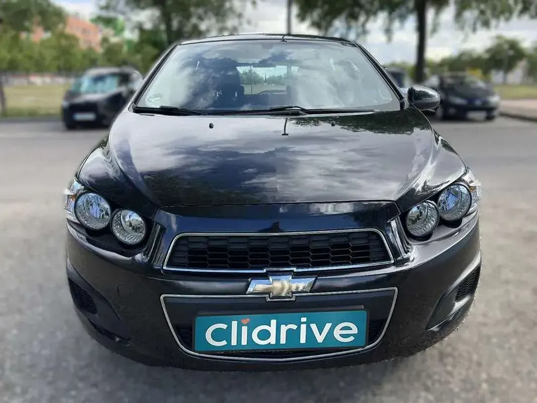 Usado Chevrolet Aveo LTZ 95 CV (69 kW) 2012 Negro Berlina