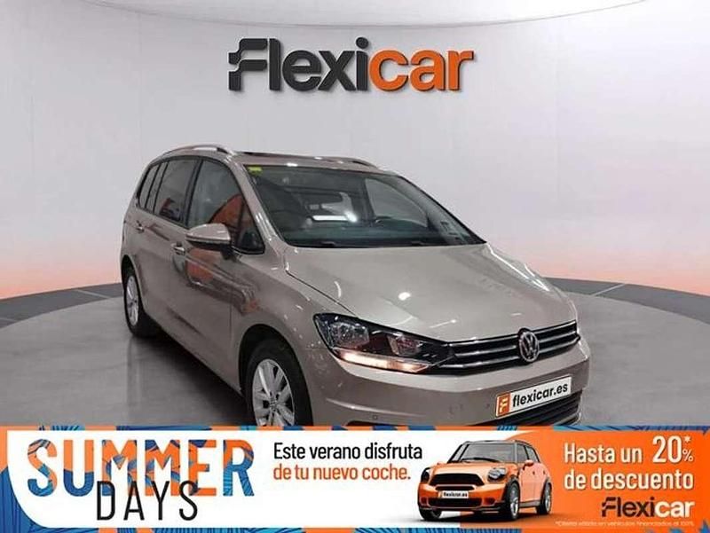 Beige Usado 2018 VW Touran Advance Monovolumen | 15.990 € (Super precio) - Imagen 1/4
