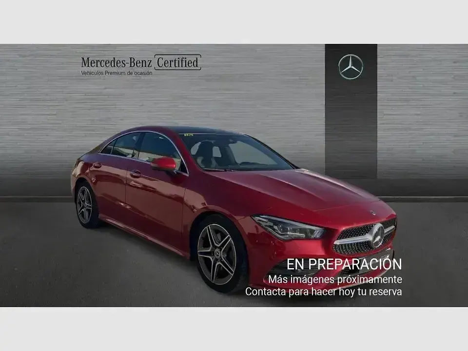 Usado Mercedes CLA200 150 CV (110 kW) 2023 Rojo Berlina