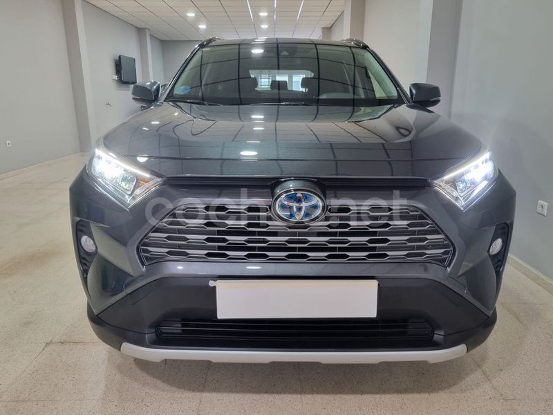 Gris / plata Usado 2020 Toyota RAV4 Hybrid Advance SUV | 28.900 € (Un poco caro) - Imagen 1/4