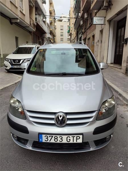 Gris / plata Usado 2008 VW Golf Plus Highline Monovolumen | 6900 € (Precio justo) - Imagen 1/4