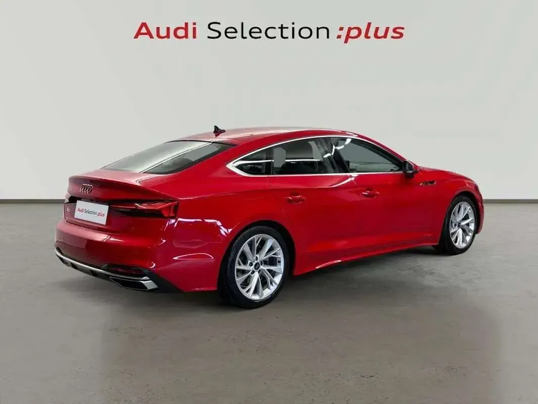 Usado Audi A5 Sportback Advanced 204 CV (150 kW) 2022 Rojo Utilitario