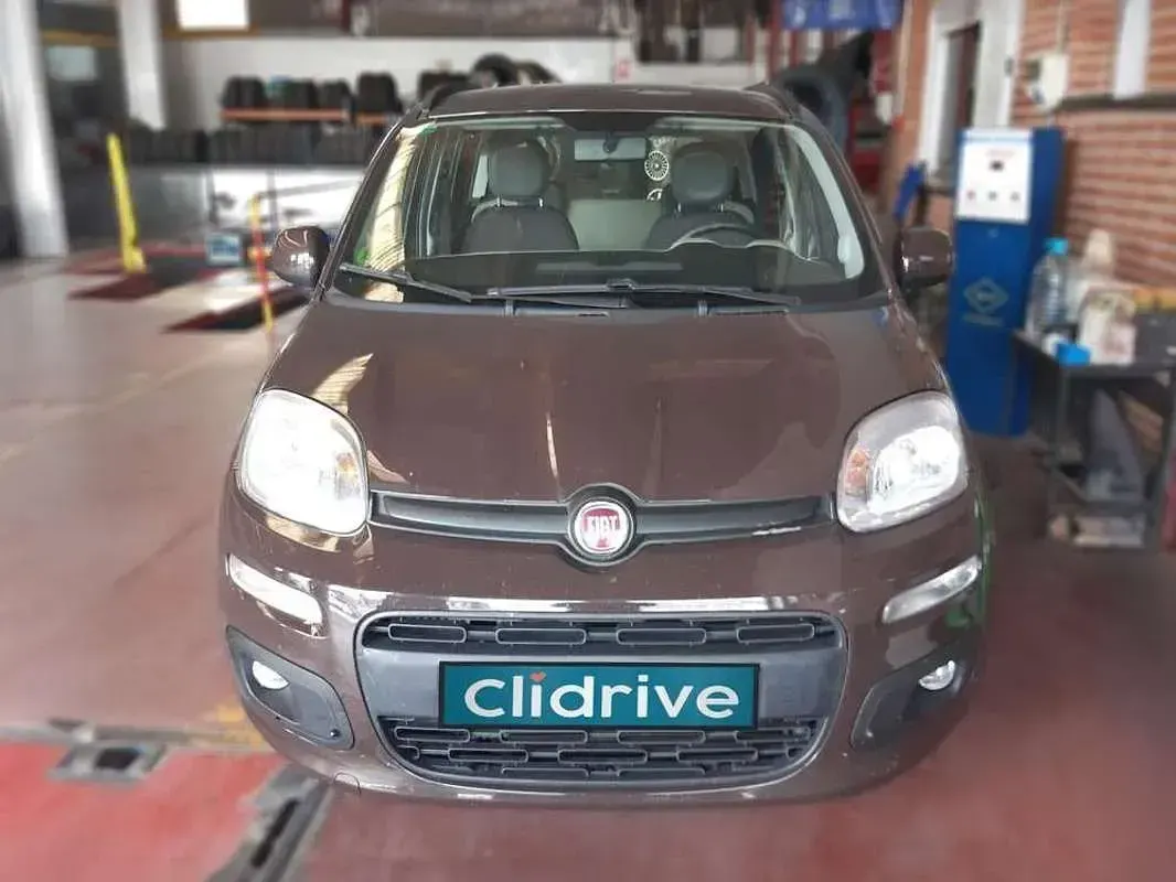 Usado Fiat Panda Lounge 86 CV (63 kW) 2013 Marrón Utilitario