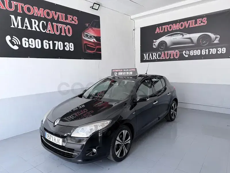 Usado Renault Mégane Bose Edition 130 CV (95 kW) 2012 Negro Berlina