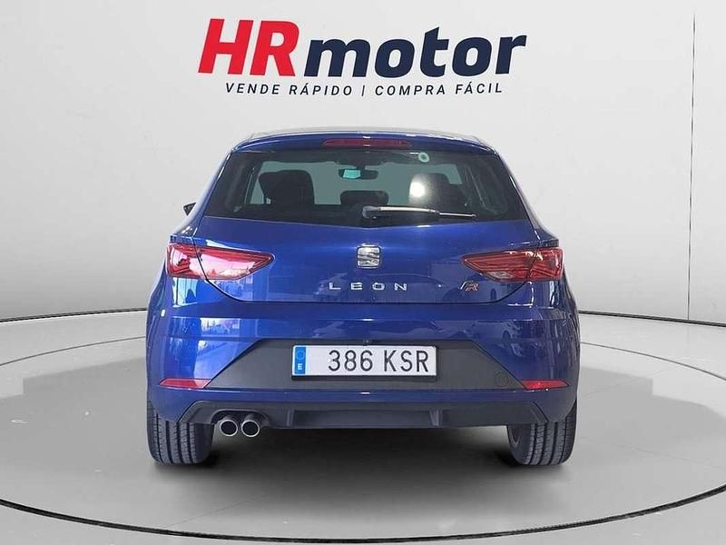 Usado Seat Leon FR 132 CV (97 kW) 2018 Azul Utilitario