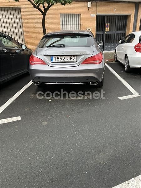 Usado Mercedes CLA200 Shooting Brake 136 CV (100 kW) 2015 Marrón Familiar