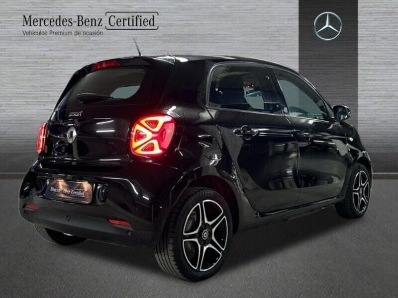 Usado Smart ForFour Electric Drive Passion 60 kW (82 CV) 2021 Negro Berlina