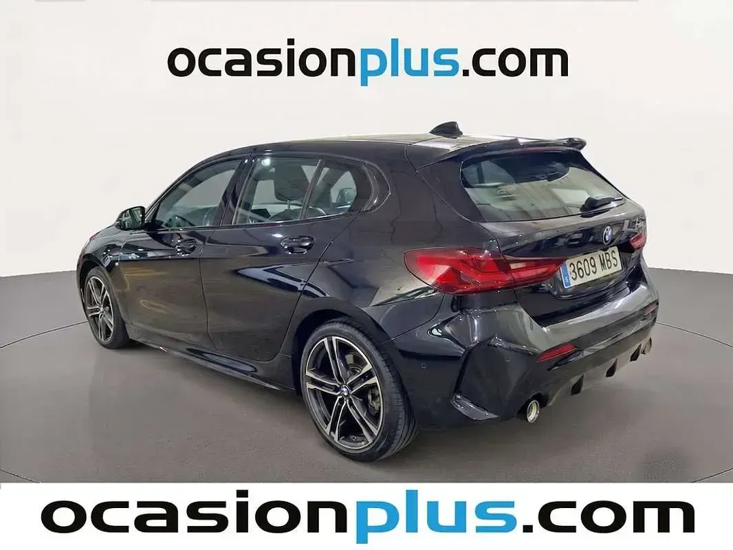Usado BMW 120 178 CV (130 kW) 2022 Negro Utilitario