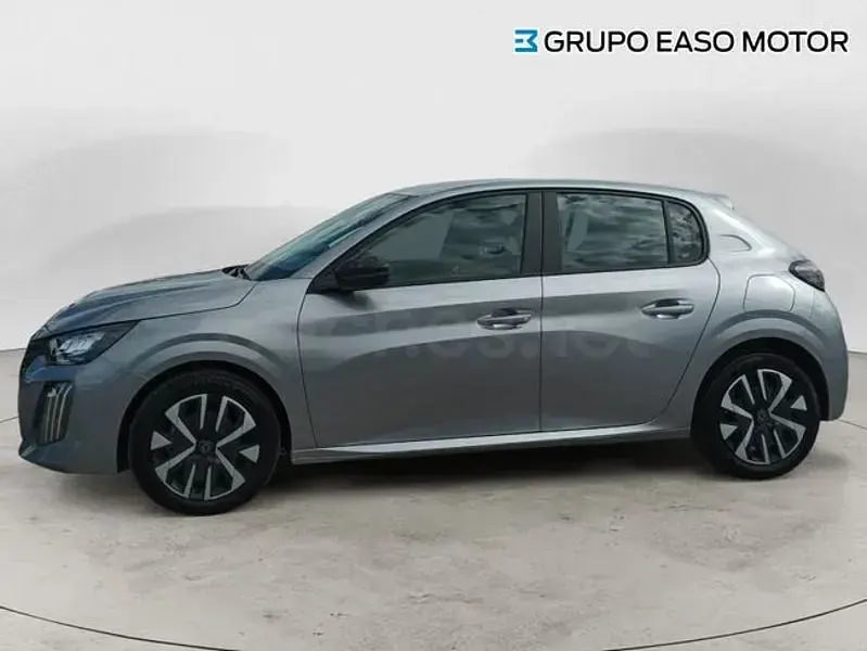 Usado Peugeot 208 Active 100 CV (73 kW) 2024 Gris / plata Utilitario