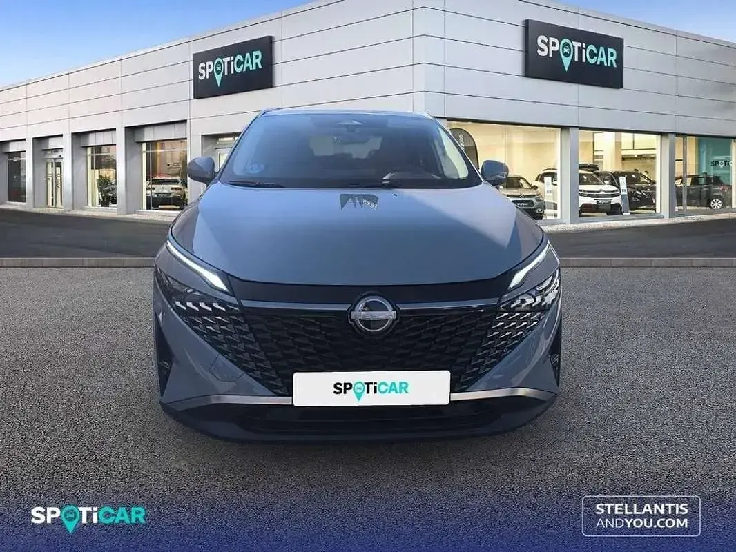 Usado Nissan Qashqai N-Connecta 141 CV (103 kW) 2025 Gris SUV