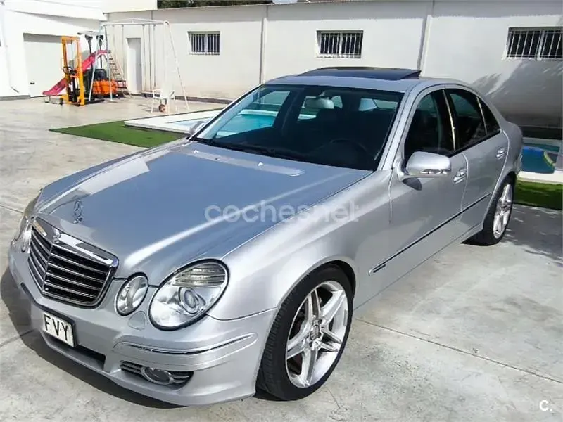 Usado Mercedes E280 Avantgarde 190 CV (139 kW) 2006 Blanco Berlina
