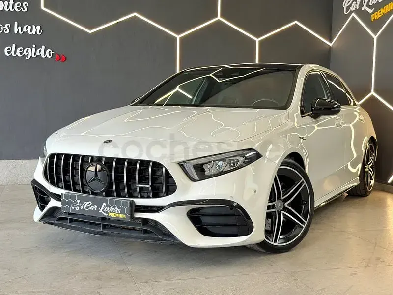 Usado Mercedes A45 AMG 421 CV (309 kW) 2021 Blanco Utilitario
