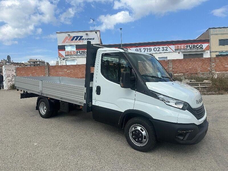 Blanco Nuevo 2025 Iveco Daily | 41.550 € - Imagen 1/4