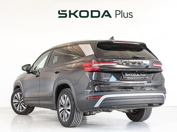 Negro Usado 2025 Skoda Kodiaq Selection SUV | 35.900 € (Precio justo) - Imagen 1/4