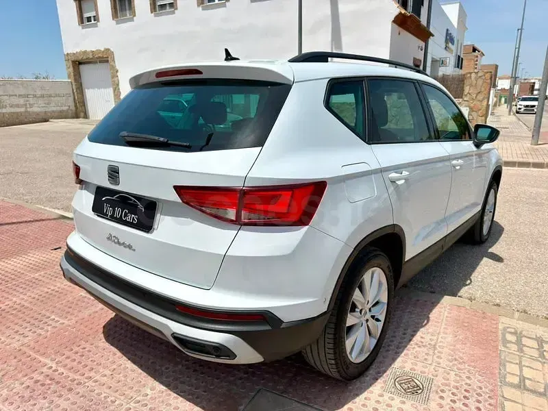 Usado Seat Ateca Style 116 CV (85 kW) 2022 Blanco SUV