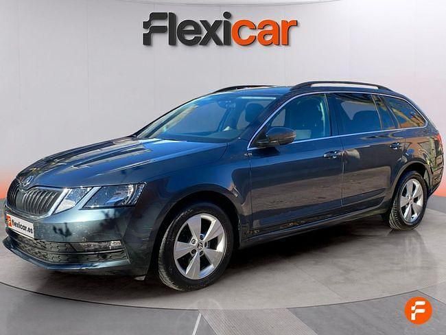 Usado Skoda Octavia Style 150 CV (110 kW) 2020 Gris Familiar