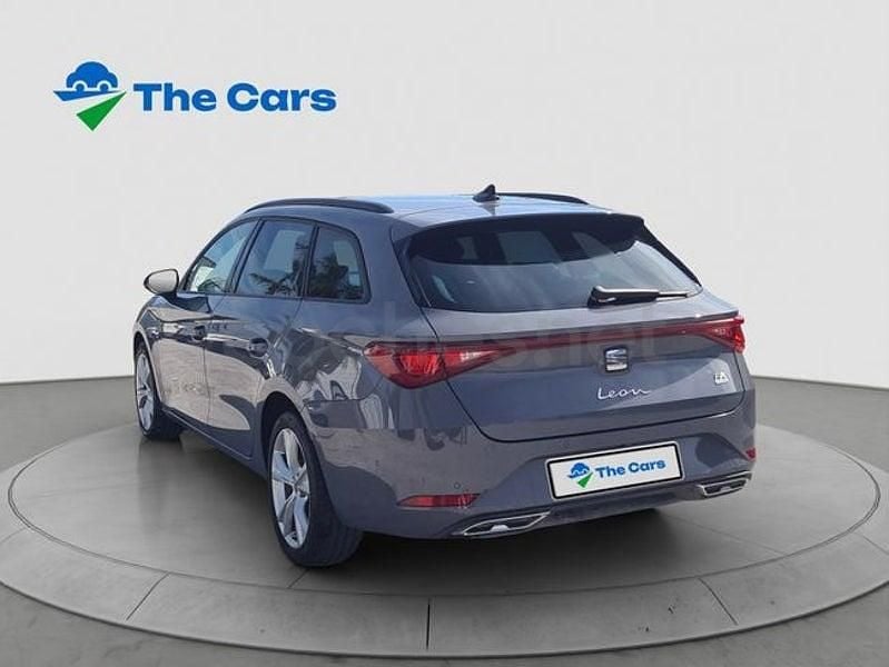 Begagnad Seat Leon FR 204 HK (150 kW) 2025 Grå Kombi