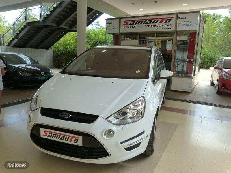 Usado Ford S-MAX Titanium 140 CV (102 kW) 2014 Blanco Monovolumen