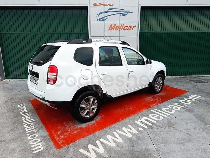 Usado Dacia Duster Lauréate 109 CV (80 kW) 2014 Blanco SUV