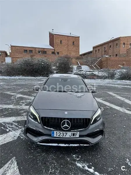 Käytetty Mercedes A200 AMG line 136 HP (100 kW) 2017 Harmaa Sedan