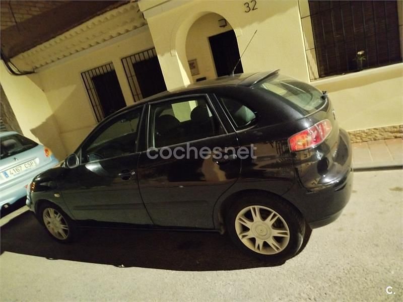 Usado Seat Ibiza 70 CV (51 kW) 2005 Negro Berlina