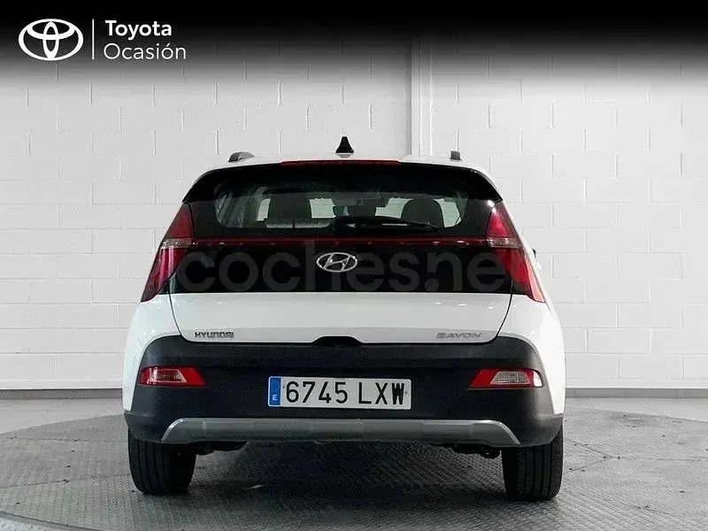 Usado Hyundai Bayon 100 CV (73 kW) 2022 Blanco SUV