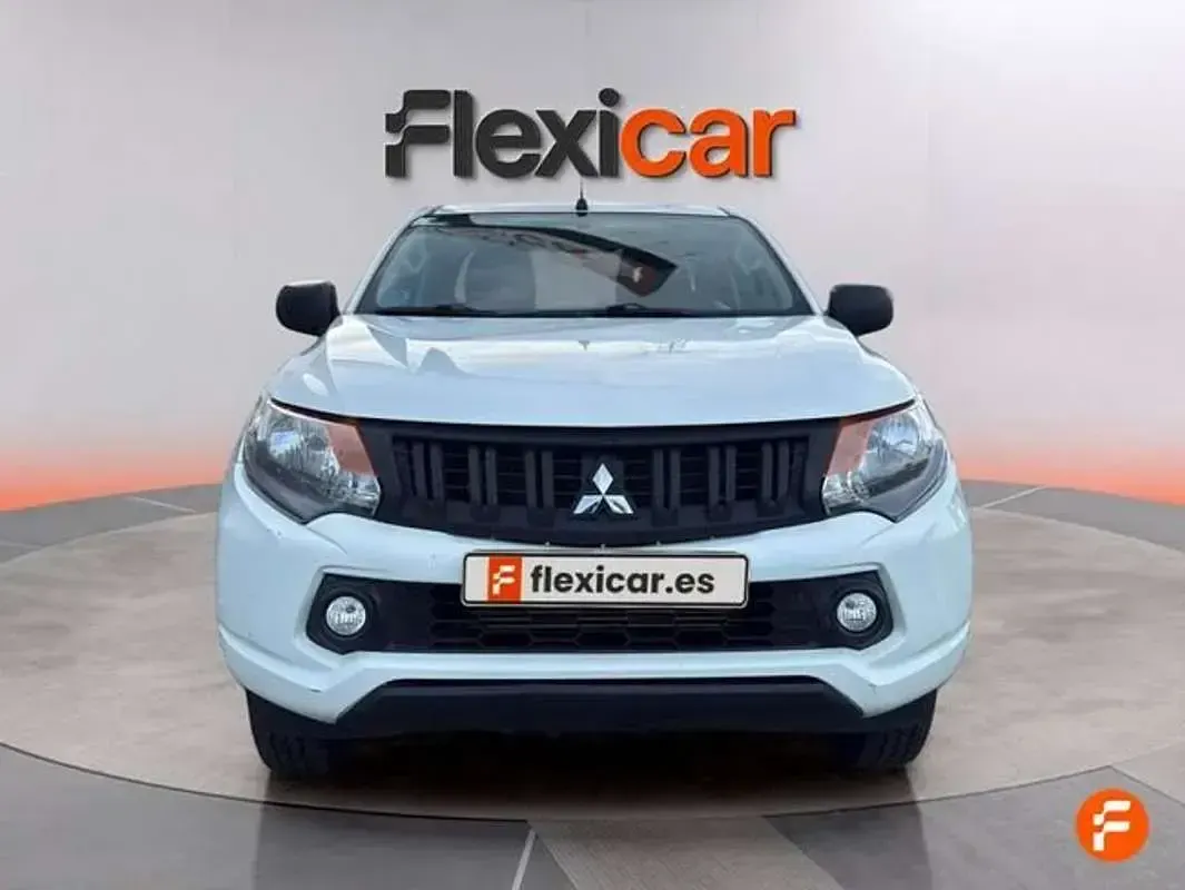 Usado Mitsubishi L200 154 CV (113 kW) 2019 Blanco Pickup/Camioneta