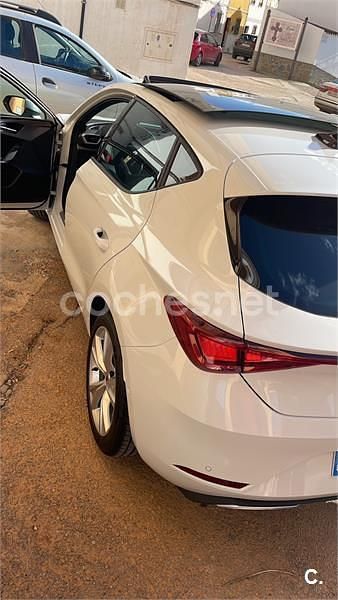 Usado Seat Leon FR 150 CV (110 kW) 2022 Blanco Berlina