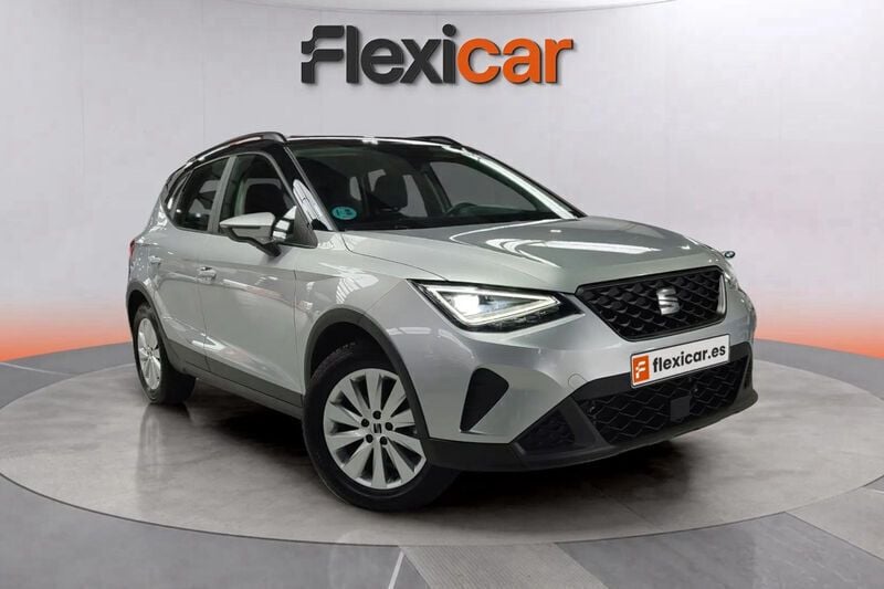 Gris Usado 2023 Seat Arona Style SUV | 14.190 € (Precio justo) - Imagen 1/4