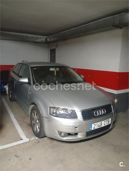 Usado Audi A3 Attraction 150 CV (110 kW) 2004 Gris / plata Berlina