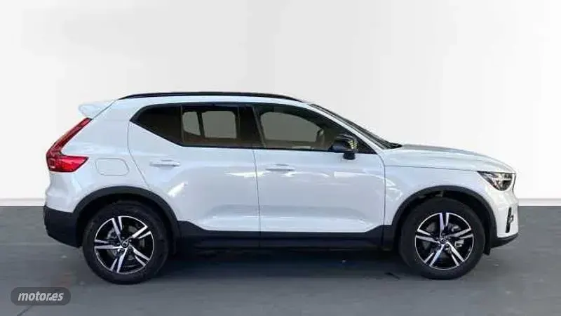 Usado Volvo XC40 Plus 2025 Blanco SUV
