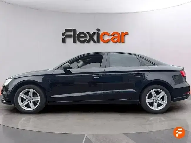 Usado Audi A3 116 CV (85 kW) 2018 Negro Berlina