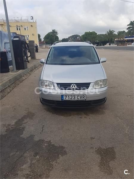 Gris / plata Usado 2004 VW Touran Advance Monovolumen | 4800 € (Buen precio) - Imagen 1/4