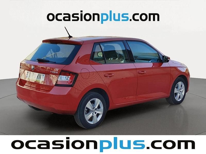 Usado Skoda Fabia 95 CV (69 kW) 2018 Rojo Utilitario