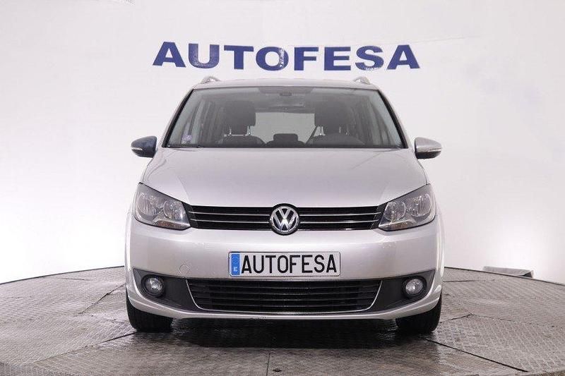 Usado VW Touran Advance 140 CV (102 kW) 2013 Plata Monovolumen