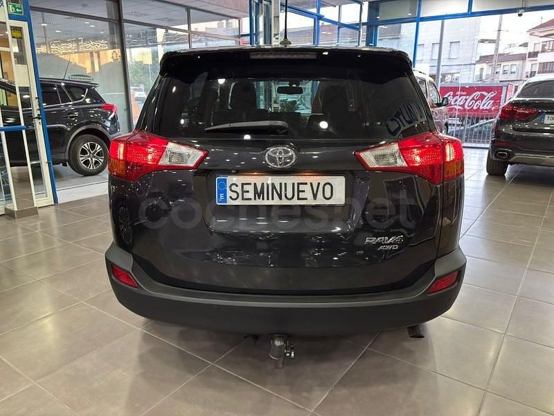 Usado Toyota RAV4 Executive 150 CV (110 kW) 2014 Negro SUV