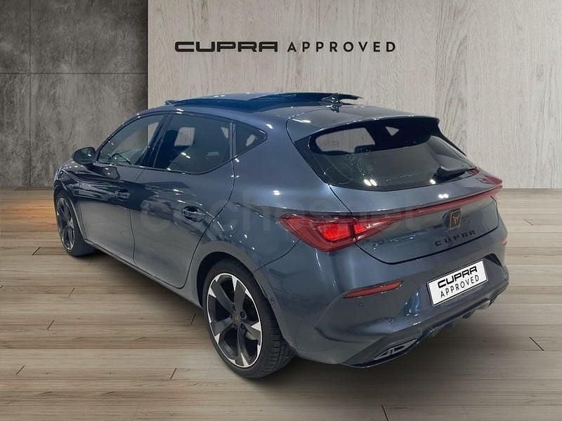 Usado Cupra Leon 150 CV (110 kW) 2024 Gris / plata Berlina