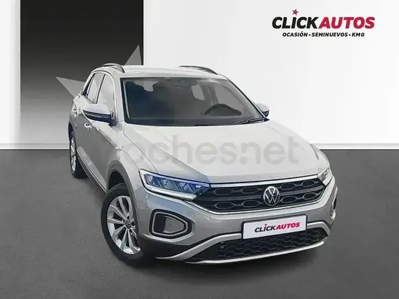 Usado VW T-Roc 115 CV (84 kW) 2025 Gris / plata SUV