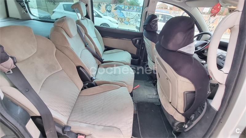 Gris / plata Usado 2009 Peugeot 807 Premium Monovolumen | 5700 € (Precio justo) - Imagen 1/4