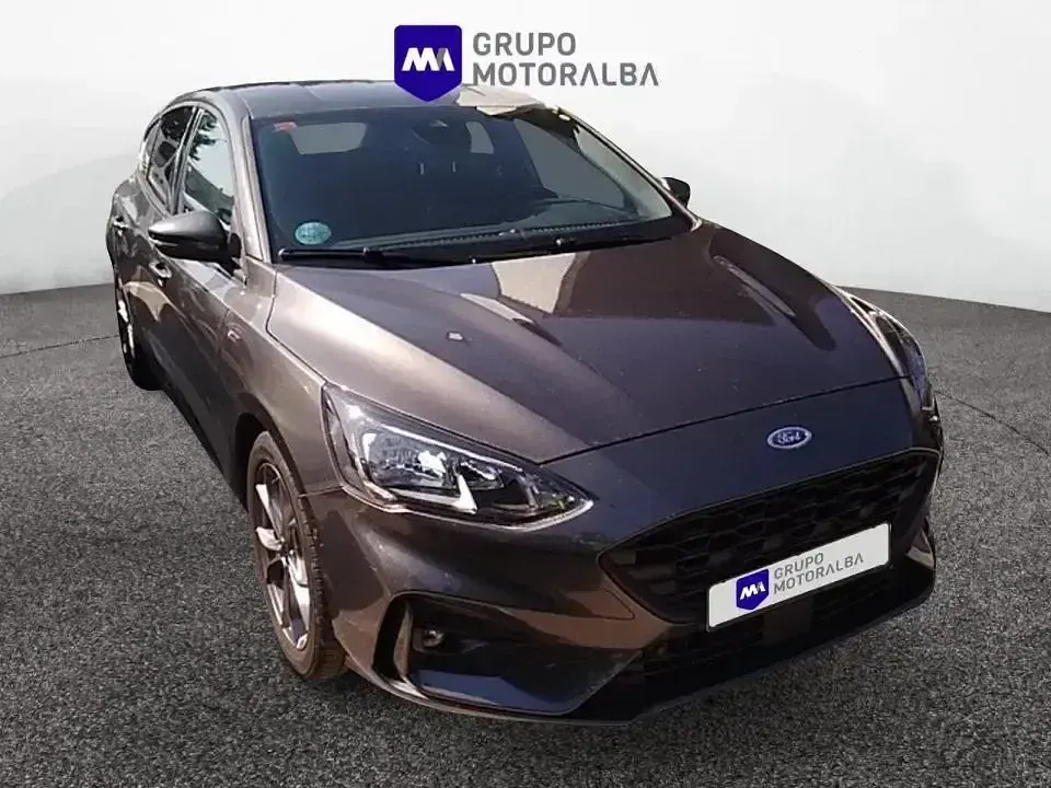 Usado Ford Focus ST-Line 125 CV (91 kW) 2021 Gris Berlina