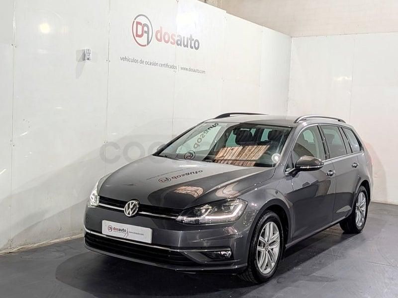 Usado VW Golf VII Advance 116 CV (85 kW) 2020 Gris Familiar