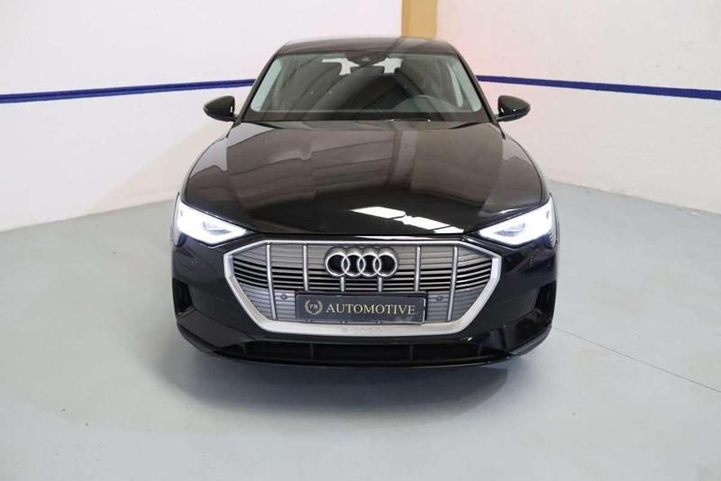 Usado Audi e-tron Premium 230 kW (313 CV) 2020 Negro SUV
